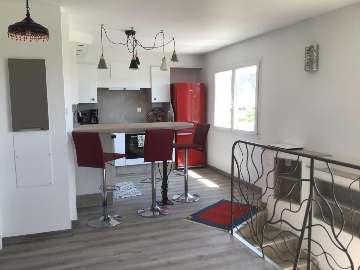 2 Pieces Rez-De-Jardin Dans Maison Avec Piscine Villeneuve-Loubet Exteriér fotografie