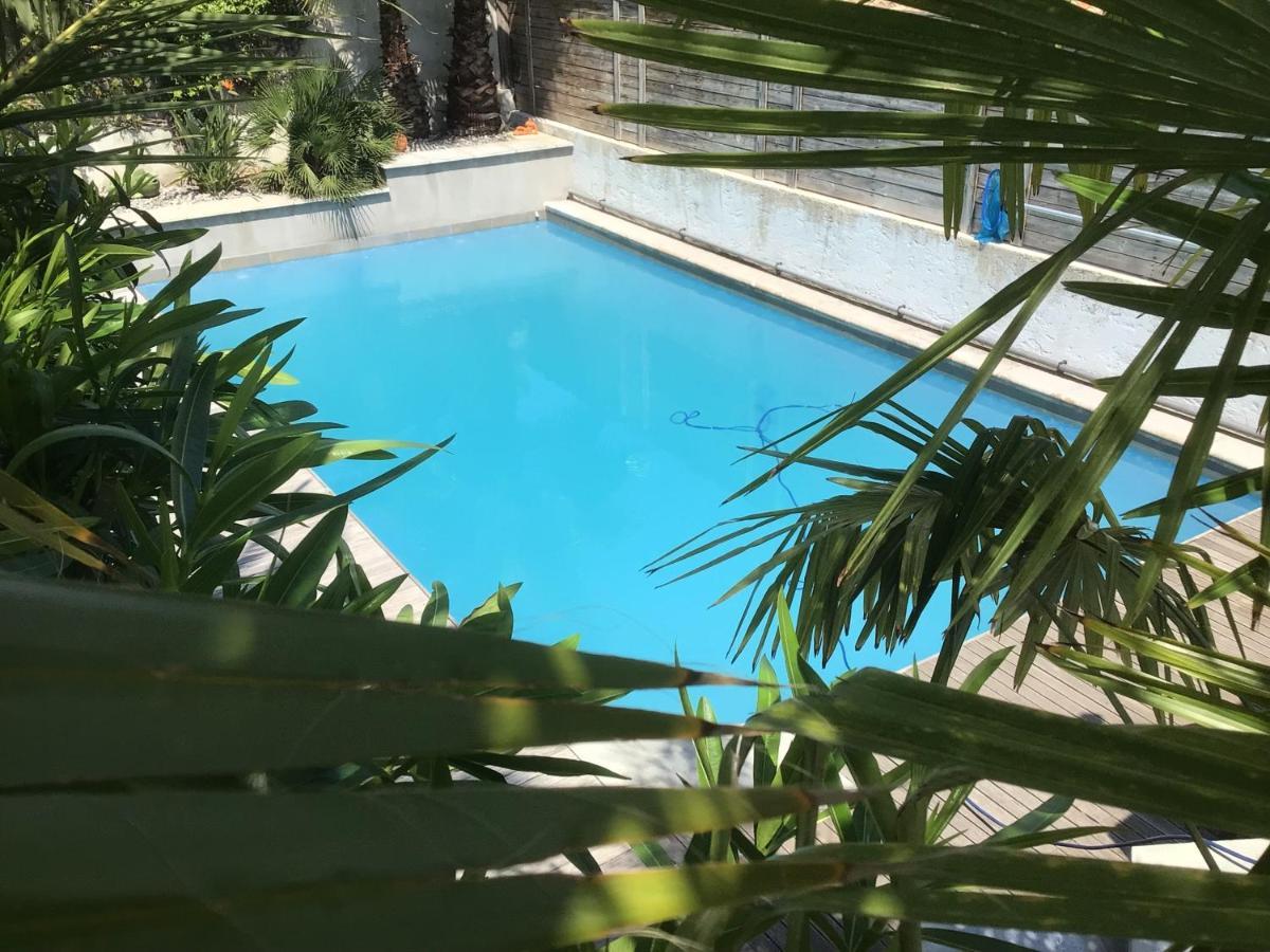 2 Pieces Rez-De-Jardin Dans Maison Avec Piscine Villeneuve-Loubet Exteriér fotografie