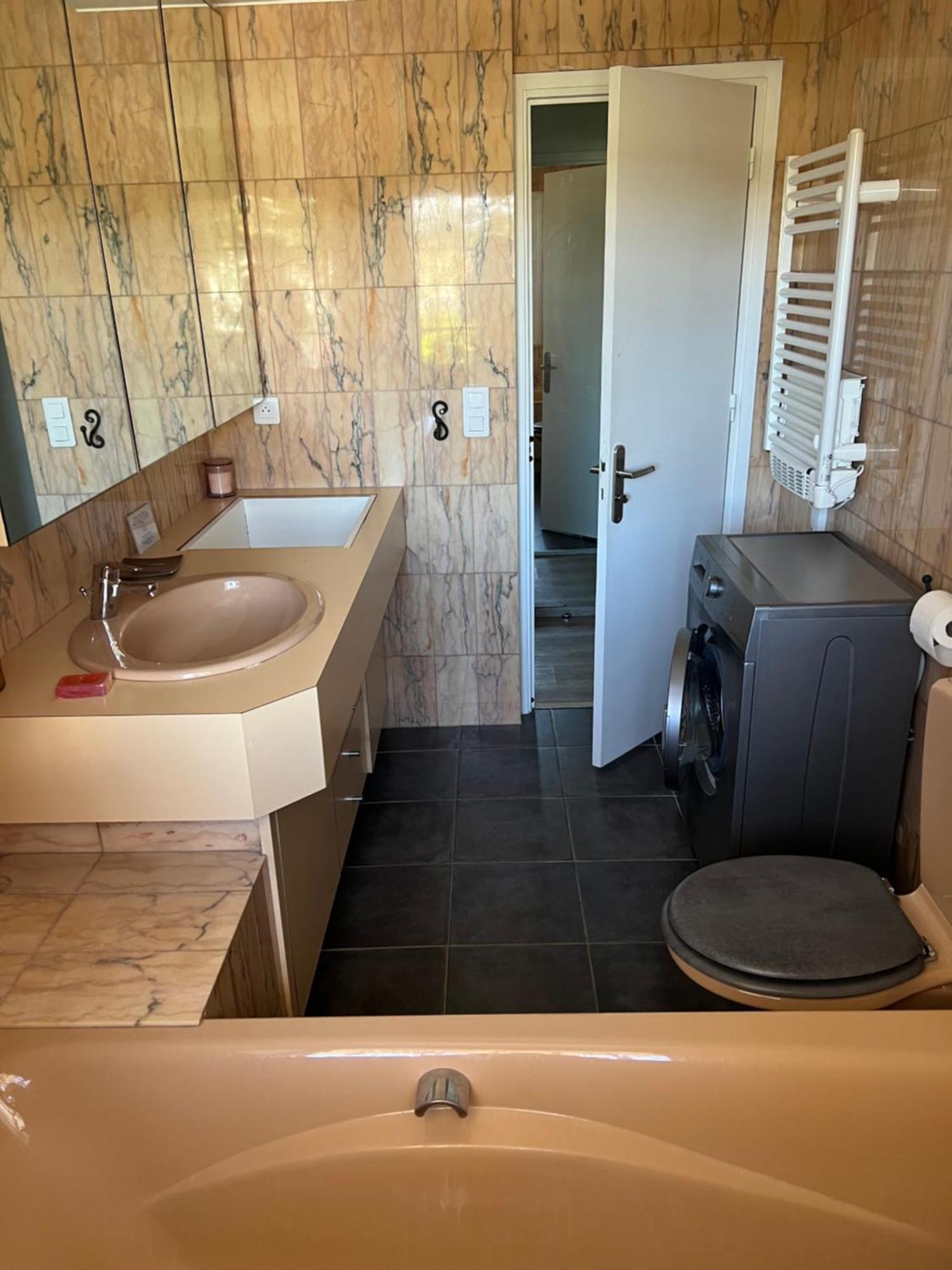 2 Pieces Rez-De-Jardin Dans Maison Avec Piscine Villeneuve-Loubet Exteriér fotografie